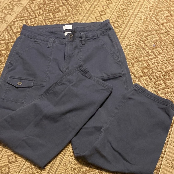 Time And Tru Grey/Blue Cargo Capris Size 10 - Picture 3 of 9